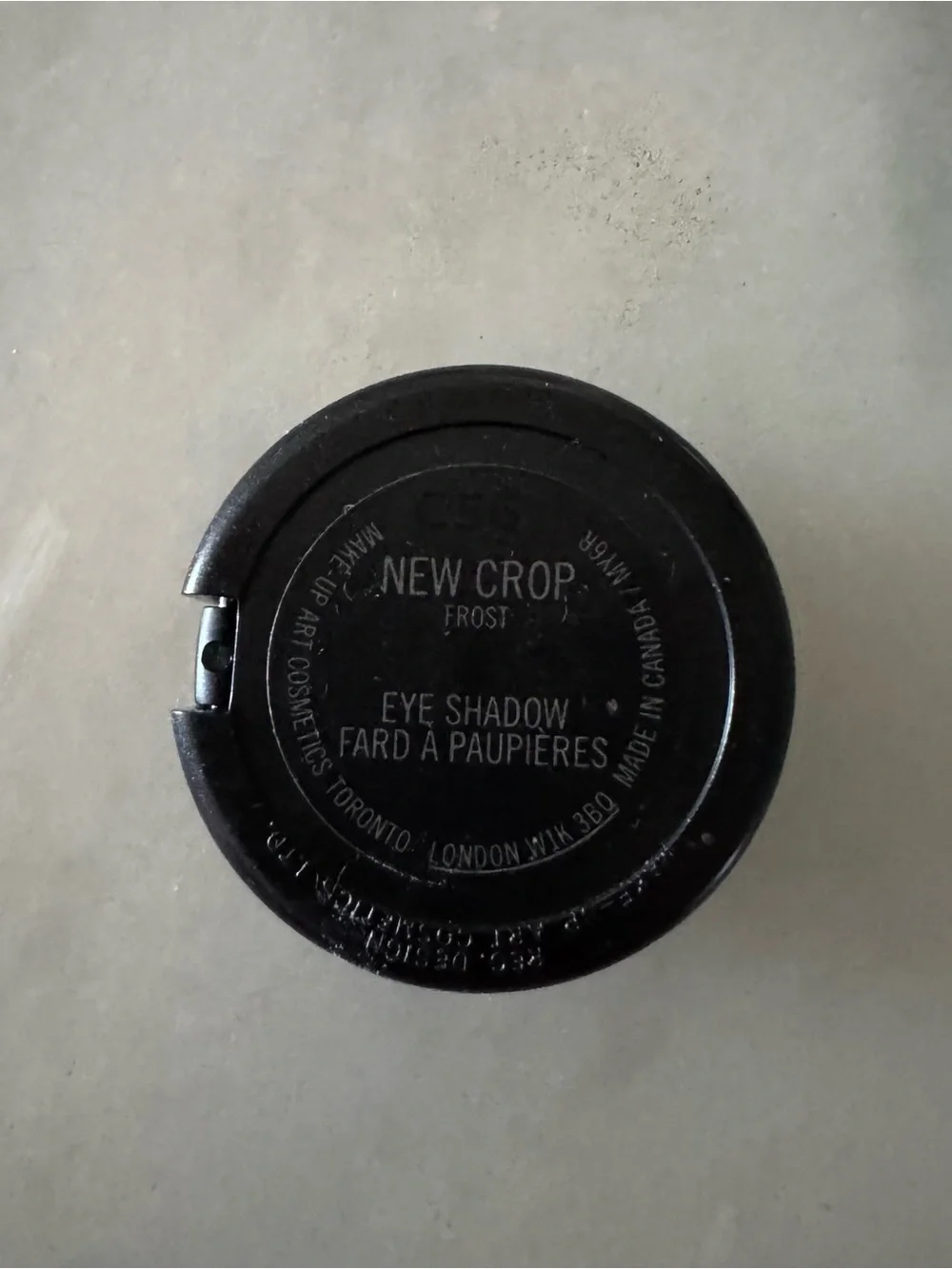 MAC Cosmetics eye shadow in the shade NEW CROP with a frost finish
